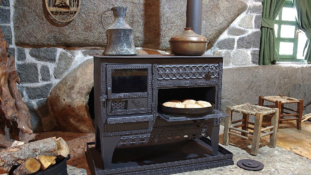 Cast iron wood-burning cooking stove for rustic kitchens
